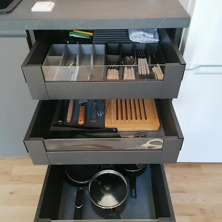 In Kvaers - Kitchen And Ev Charging